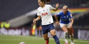 【龙八国际】人民网：近一年5名女足球员留洋 踢上更高水平比赛是重要一步