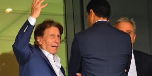 【龙八国际】记者：莱万经纪人与拉波尔塔关系密切，曾帮他筹集竞选资金
