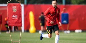 【龙八国际】记者：吴曦遭网暴后从未抱怨和辩解，他其实是非常难过的