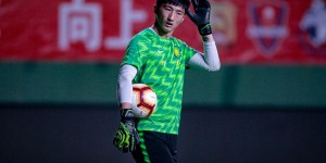 【龙八国际】邹德海：我和张玉宁在中超等着绿城，听球迷喊“回家”感动坏了