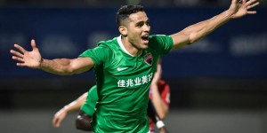 【龙八国际】记者：5名外援2名外教告深足欠薪，FIFA判需向卡尔德克付446万欧