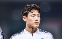 【龙八国际】韩国足协：孙准浩因膝盖受伤退出韩国队东亚杯名单
