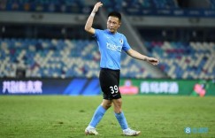 【龙八国际】连媒：大连人有些走入“怪圈”，只有疯狂压上而阵容回收就不会踢