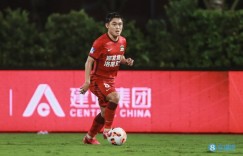 【龙八国际】东体：曾有俱乐部开1亿+球员买黄紫昌，当时的江苏队没有放人