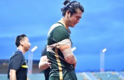 【龙八国际】北青：东亚杯超龄球员连轴转受伤不偶然，需做好传帮带工作