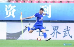 【龙八国际】记者袁野：前10轮最佳球队当属武汉三镇，最佳球员斯坦丘