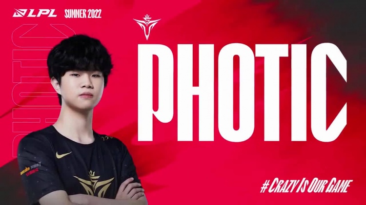 LPL官推分享Photic卡莉斯塔高光时刻:Photic的五杀时间!