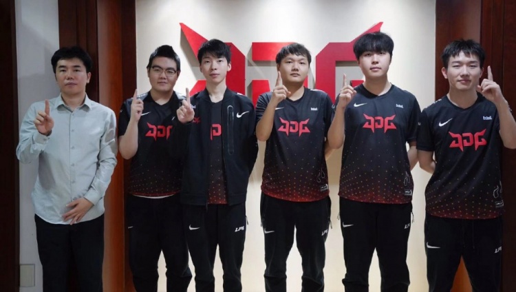 JDG群访 Homme:在节奏较快的时候我们难免会失误 这些需要改正