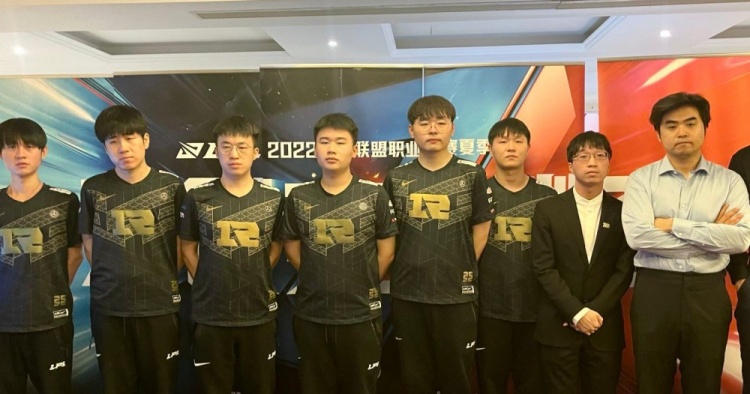RNG赛后群访朱开:翻盘还是开心的 但落后一万经济是不应该的