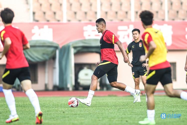 韩媒:中国队派U23球员缺少经验,韩国东亚杯首战取胜难度不大