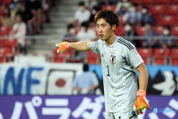 日本门将大迫敬介:零封是最基本任务,尽最大努力参加世界杯