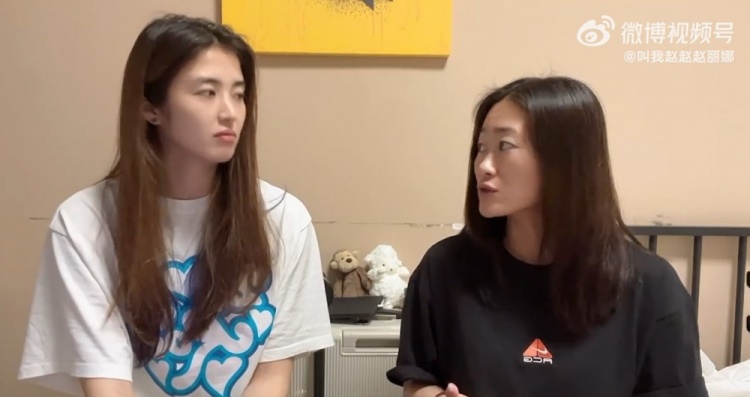 吴海燕:看到大家拿亚洲杯冠军很羡慕 运动员爱美化妆很正常