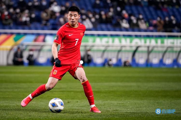 足球报:海港将于本月最后一天为武磊开媒体见面会,9月到队会合
