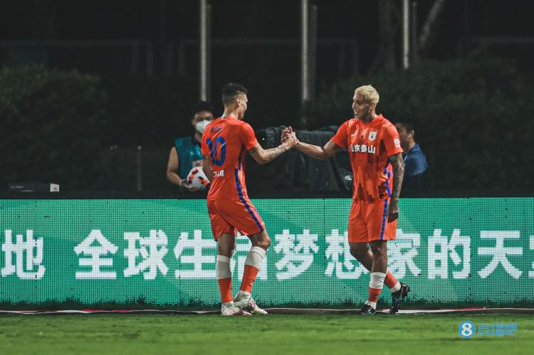 记者:如果泰山队8月21日的主场比赛成行,暂定政策是不对外开放