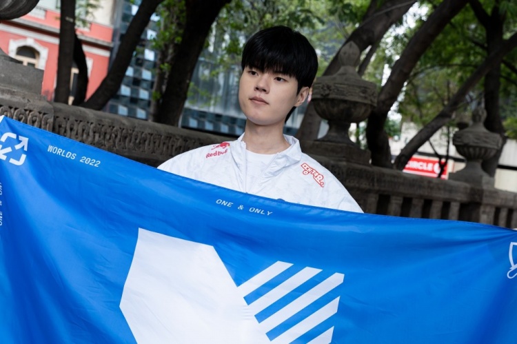 DRX官博:DRX的Flag是入围赛B组第一