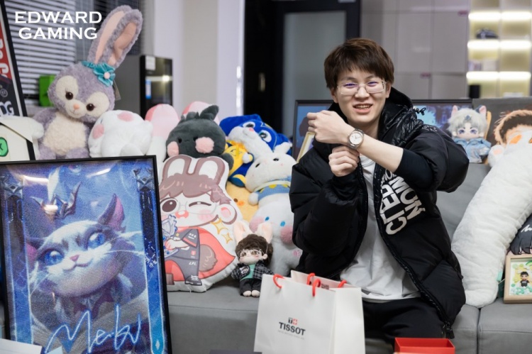 Meiko八周年返图:希望我们的Meiko选手能够永远健康快乐