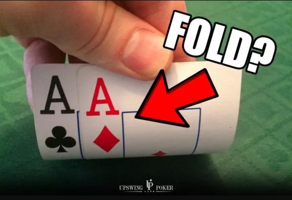 【EV扑克】牌局分析:他应该弃掉AA吗?