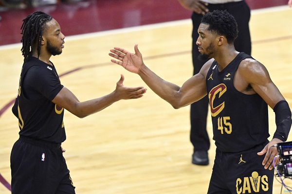 大发体育-NBA彩经:骑士战胜76人 湖人力克火箭 勇士不敌快船,大发助力你的致富之路!