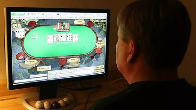 【EV扑克】牌局分析：诈唬时故事要讲连贯才可信，不然就会……