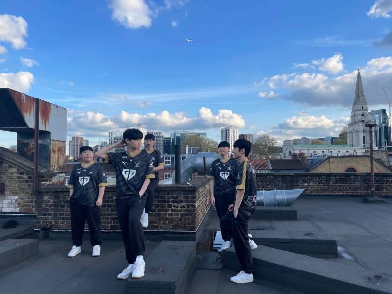 GEN选手抵达伦敦休整完毕,已开始拍摄MSI淘汰赛宣传片