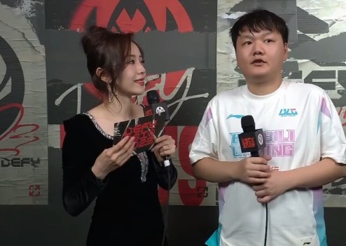 不是故意的!Yagao回应抢五杀:想帮ELK打点血,最后被艾黎打死