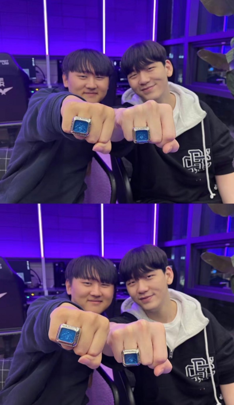 LoLesports分享S12冠军打野合照:选手后续将到场归还冠军奖杯
