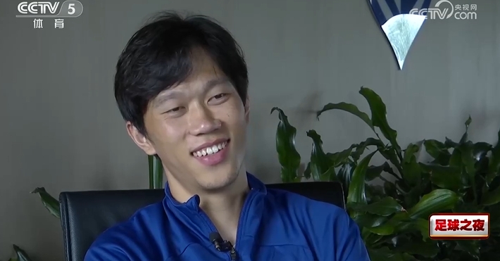 无奈苦笑?谢鹏飞：当初江苏夺冠也能解散，没有什么是不可能发生