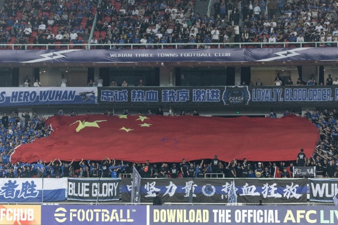 亚冠小组赛第3轮,武汉三镇2-1河内FC,韦世豪、马尔康破门