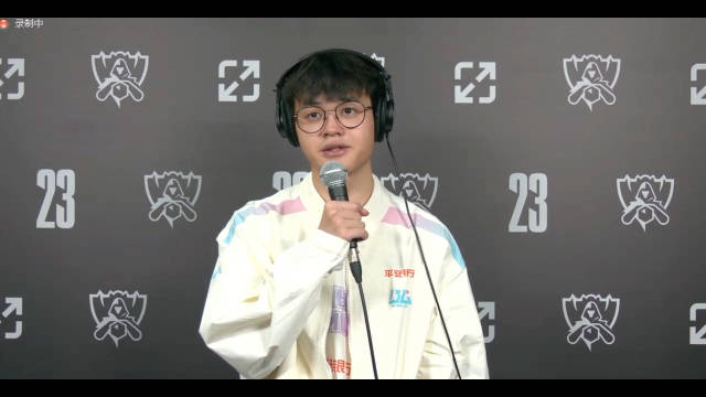 Xun:第二局失利心态可能有点影响 但是保持好状态打接下来的比赛