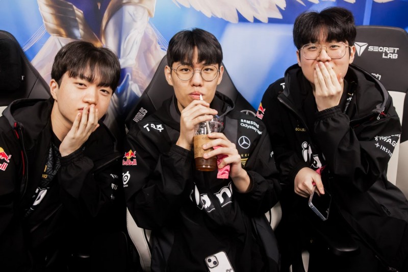 Reddit热议T1横扫BLG:疯牛病肆虐韩国;世界赛中的T1就是LPL之父