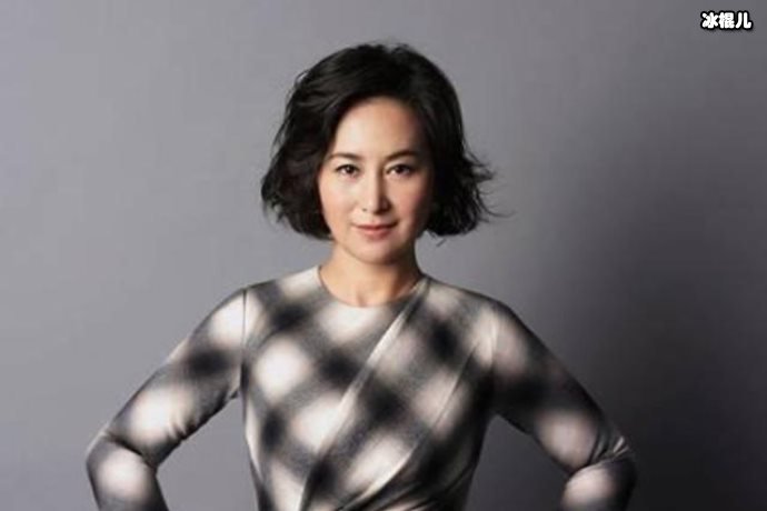 何超琼向梁安琪发难,四太失去众多股东支持惨败而归不发一言