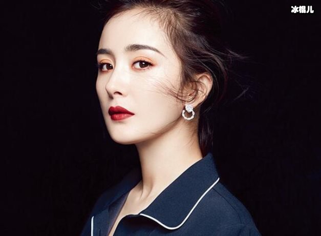 嘉行姐妹花同台,杨幂的一个举动被夸赞
