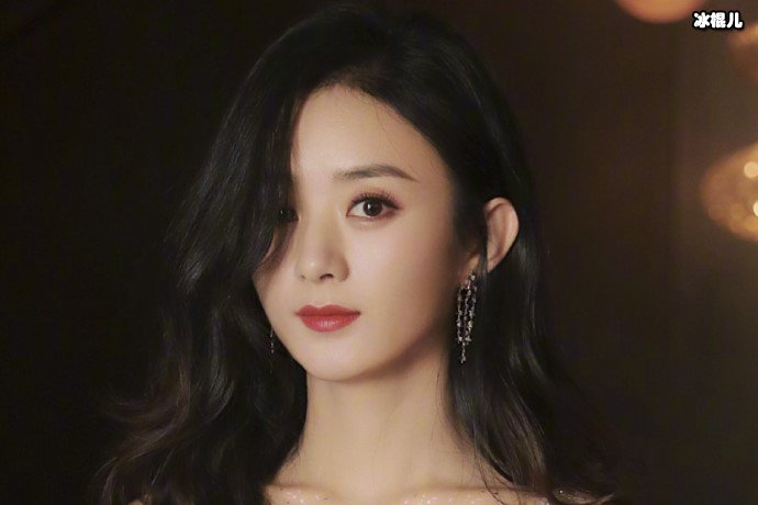 沈腾穿西装搞笑脱下更搞笑,网友:喜剧王当之无愧