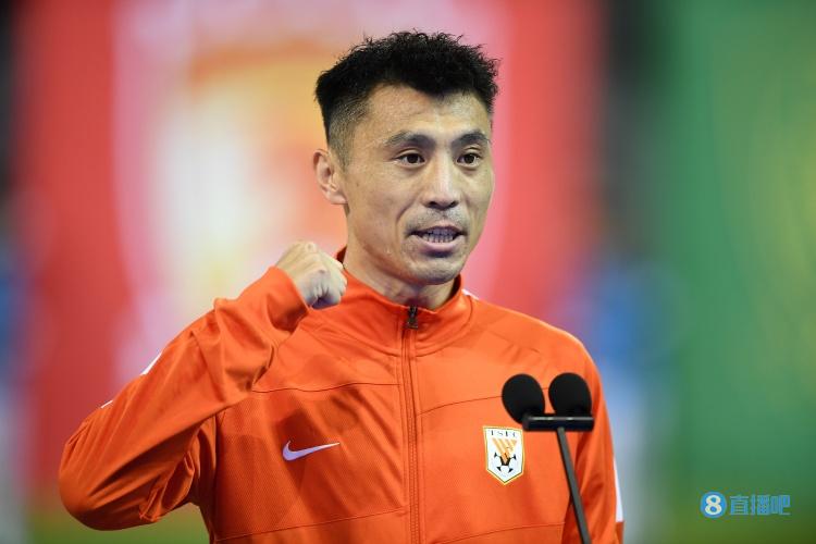 鲁媒:泰山战海港三条线或都将调整 郑铮有可能回归首发