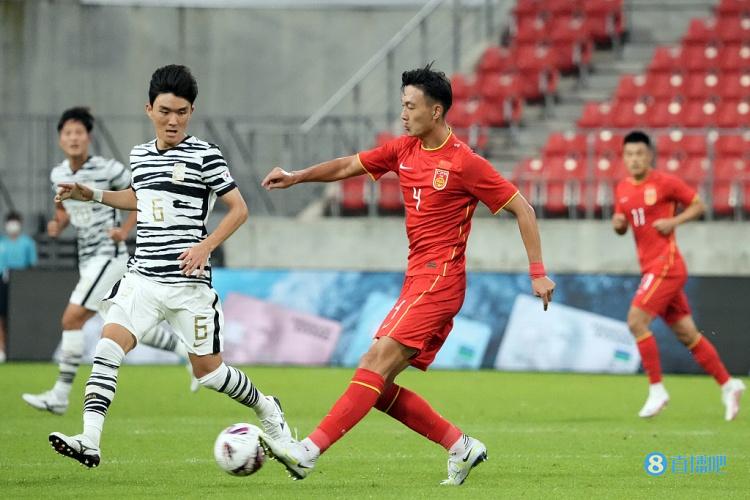 没惨案过?国足去年0-3韩国是历史最大分差,下个月世预赛...