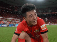 最火爆的冠军争夺战!上海海港提前锁定中超冠军