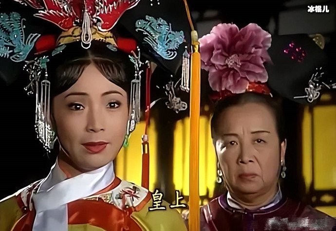 李明启在《还珠格格》饰演狠毒的容嬷嬷,戏外低调和蔼可亲