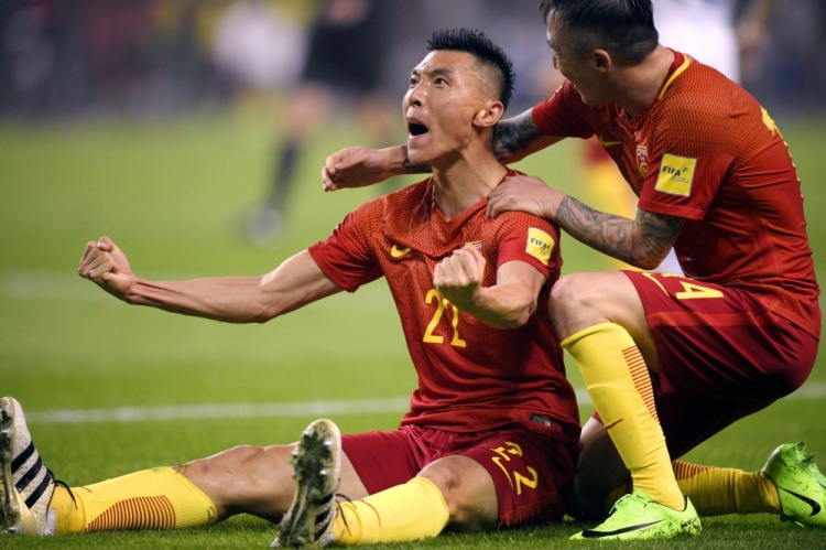 于大宝一剑封喉!国足六年前世预赛1-0韩国,你还有多少印象?