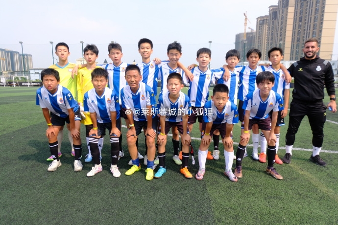 2011年的小将汪文杰前往西班牙 试训西班牙人和欧罗巴俱乐部梯队