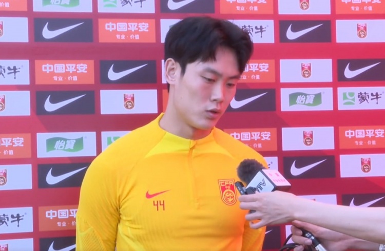 徐浩峰;梦想就是进国家队踢世界杯,泰国脚下快但我们身体占优
