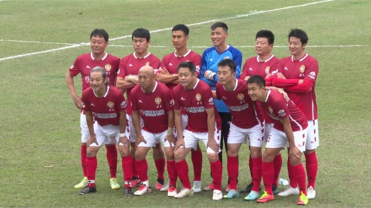 恭喜!北京老男孩队3胜1平1负获老甲A超级组冠军,辽宁队亚军