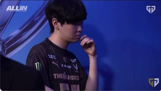 2-3不敌BLG,Chovy:本可以赢的 但我们没有打出获胜所需要的表现