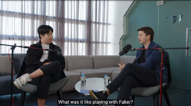 Huni谈Faker带给队伍的作用:他能看到我们都看不到的部分