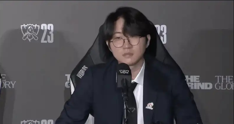 Daeny:只选了蓝色方、没有和KDF打训练赛的机会很遗憾
