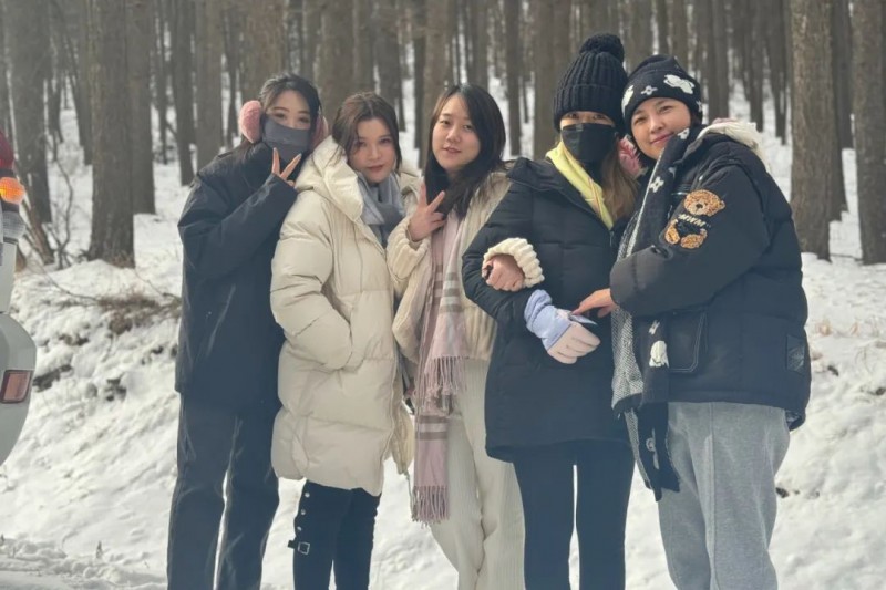 【EV扑克】崇礼CCL飘舞飞雪挡不住的热情!主赛首轮B组278人参赛创新高,吴鹏22.35万记分牌领衔109人晋级