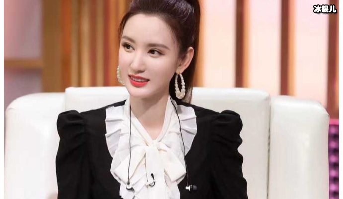 张萌现身机场,低调的出行和《安家》中张扬的个性形成鲜明对比