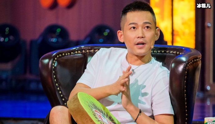 苏醒吐槽现在的娱乐环境,说到高潮忍不住激动调侃自己已经过气
