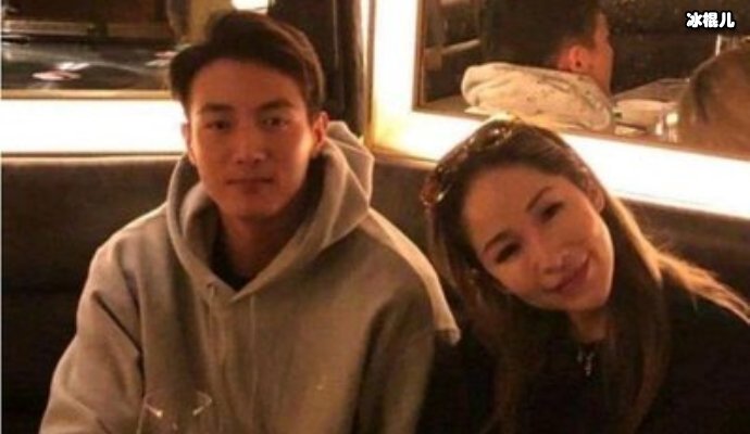 萧亚轩发文悼念20年老粉丝,为其寻找私人医院并且垫付医药费