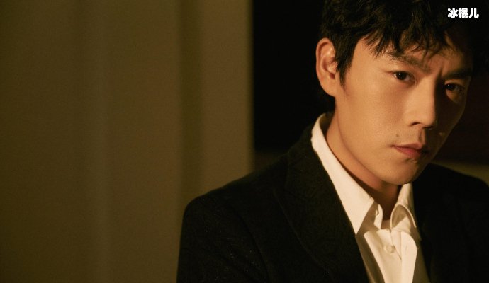 秦昊冒生命危险偷拍妻子,向粉丝求救反被嘲讽被老婆暴打啥感觉