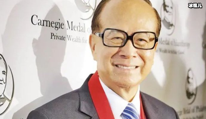 李嘉诚红颜知己曝光,59岁的她久违露面因喜爱打泰拳被赞身材好